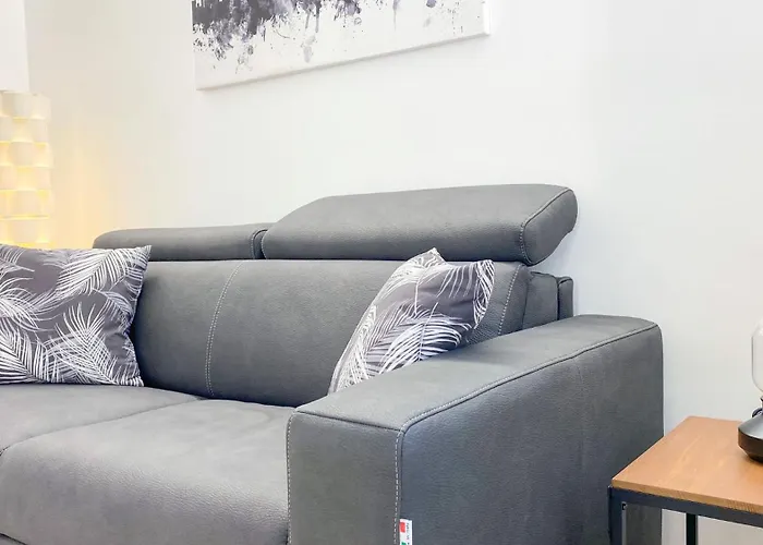 Cardano Suite - 5 Min From Central Station